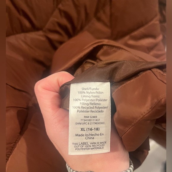 Time and Tru Polyester Down Jacket - Picture 8 of 8